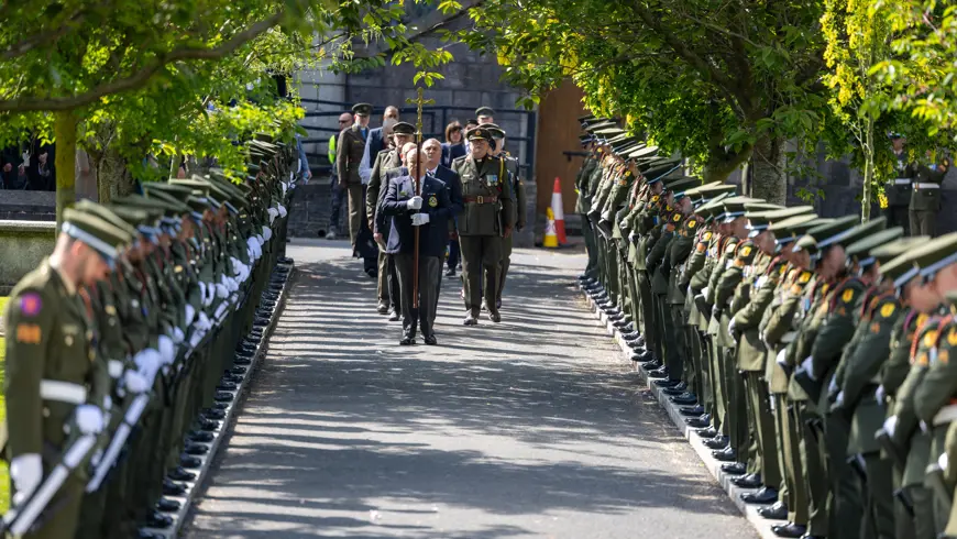 54503176806 D00d49a176 O (1))