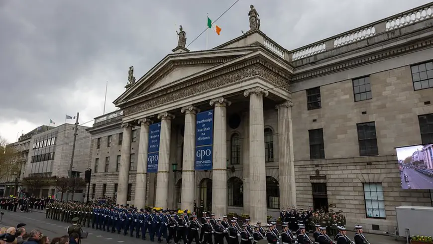 52804631260 76c44f0cf4 c)