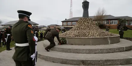 51889419164 F209a7c54d O